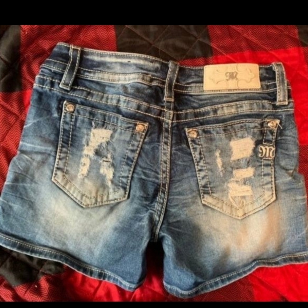 Miss Me shorts size 27